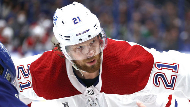 TAMPA, FLORIDA - JULY 07: Eric Staal #21 of the Montreal Canadiens lines up to take an offensive zone face-off during the first period of Game Five of the 2021 Stanley Cup Final against the Tampa Bay Lightning at Amalie Arena on July 07, 2021 in Tampa, Florida.