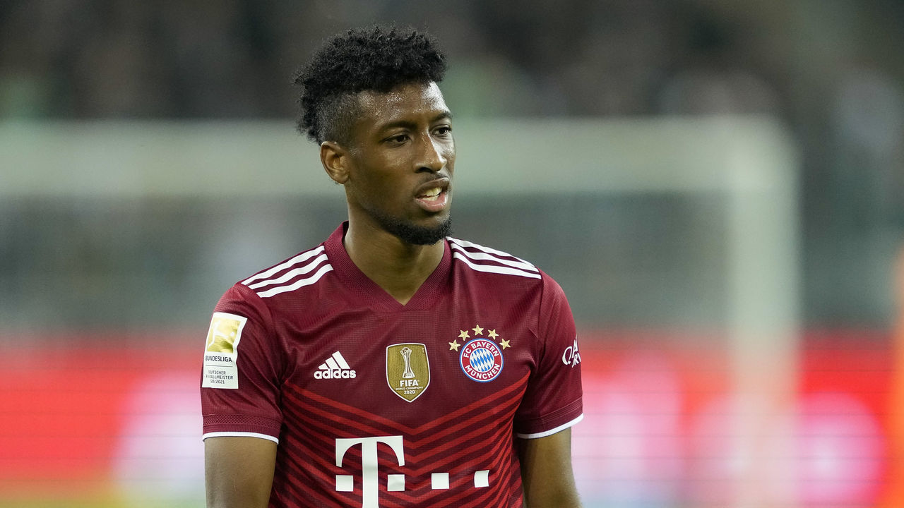 MOENCHENGLADBACH, GERMANY - AUGUST 13: (BILD ZEITUNG OUT) Kingsley Coman of Bayern Muenchen looks on during the Bundesliga match between Borussia Moenchengladbach and FC Bayern Muenchen at Borussia-Park on August 13, 2021 in Moenchengladbach, Germany.