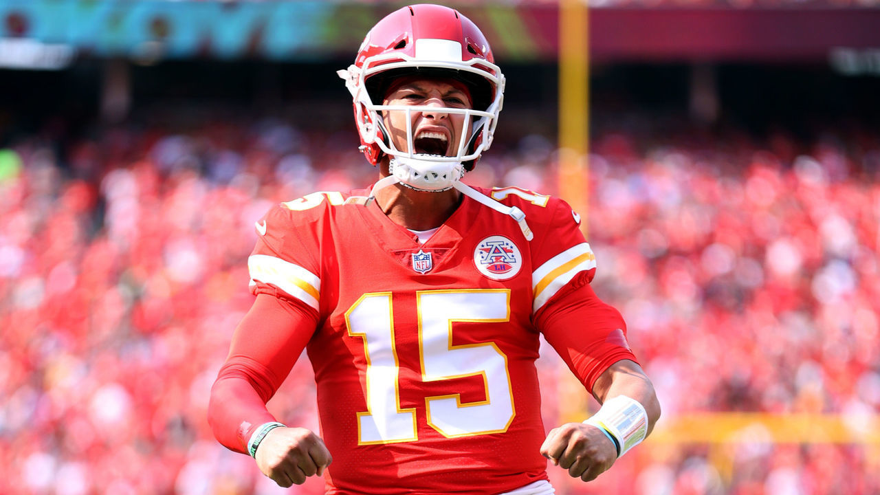 KANSAS CITY, MISSOURI - SEPTEMBER 12: Quarterback Patrick Mahomes #15 of the Kansas City Chiefs pumps up the crowd prior to the game against the Cleveland Browns at Arrowhead Stadium on September 12, 2021 in Kansas City, Missouri.