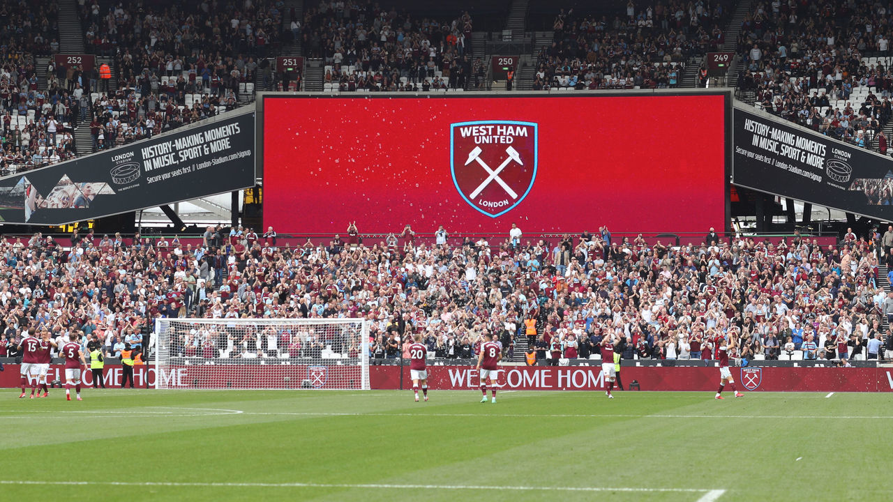 LONDON, ENGLAND - AUGUST 28: a general view during the Premier League match between West Ham United and Crystal Palace at London Stadium on August 28, 2021 in London, England.