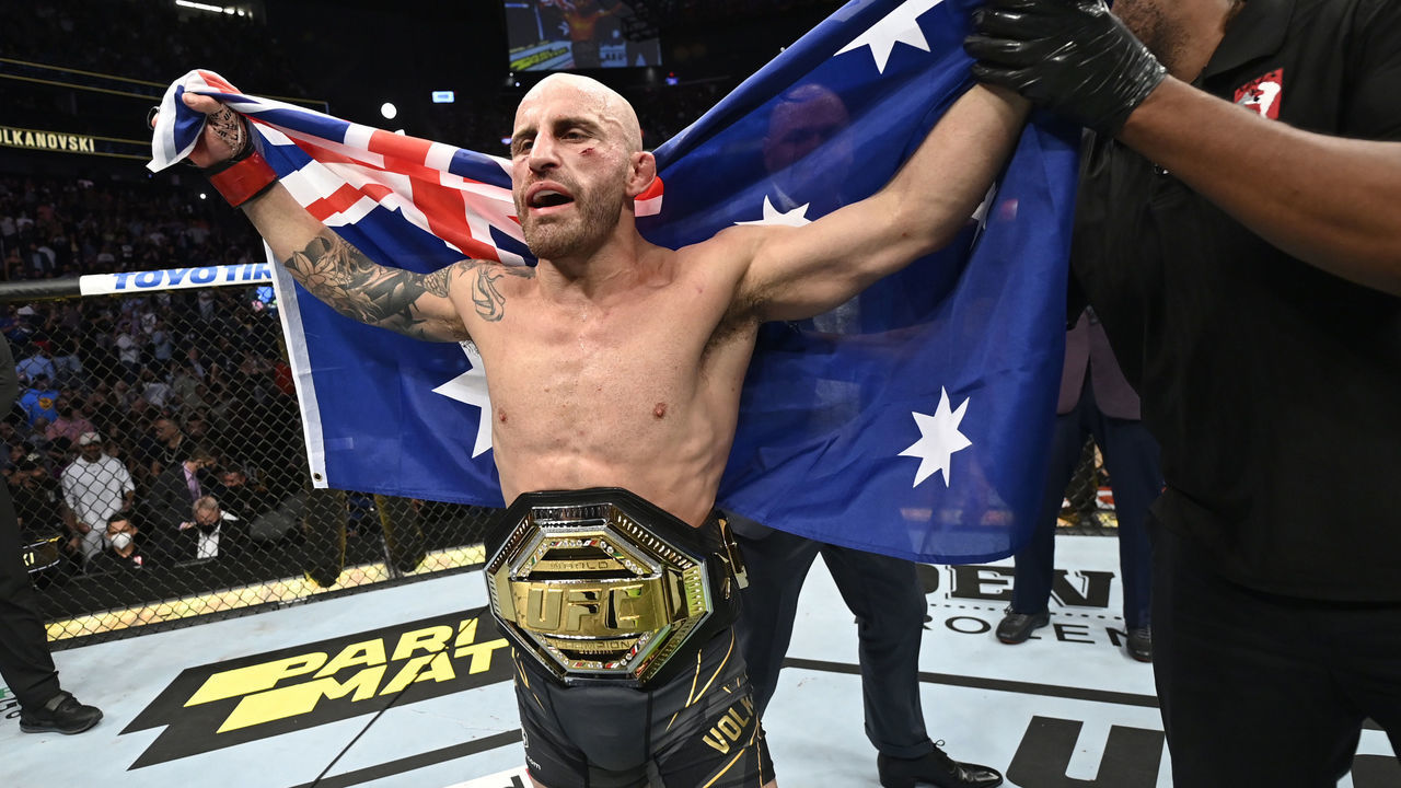 LAS VEGAS, NEVADA - SEPTEMBER 25: Alexander Volkanovski of Australia reacts to his win over Brian Ortega in their UFC featherweight championship fight during the UFC 266 event on September 25, 2021 in Las Vegas, Nevada.