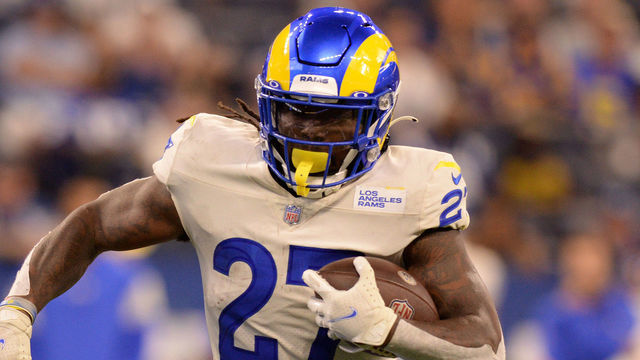 INDIANAPOLIS, IN - SEPTEMBER 19: Los Angeles Rams Running Back Darrell Henderson (27) carries the ball during the NFL football game between the Los Angeles Rams and the Indianapolis Colts on September 19, 2021, at Lucas Oil Stadium in Indianapolis, Indiana.