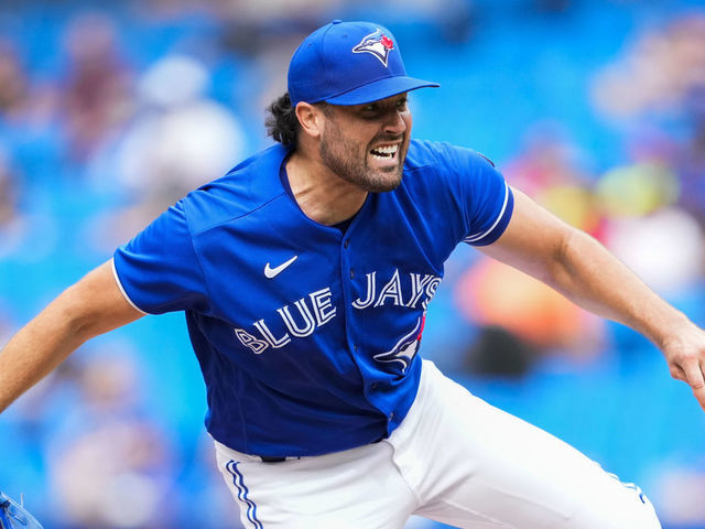 TORONTO, ONTARIO - SEPTEMBER 15: Robbie Ray #38 of the Toronto Blue Jays pitches to the Tampa Bay Rays during their MLB game at the Rogers Centre on September 15, 2021 in Toronto, Ontario, Canada.