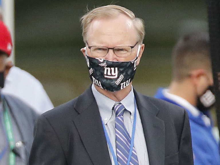 Giants fans boo John Mara during Eli Manning ceremony 