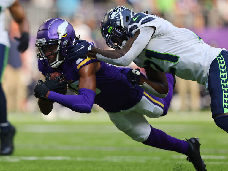 Seahawks' Flowers Defensive issues 'a schematic thing'