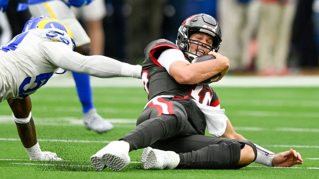 Inglewood, CA - September 26:Rams Leonard Floyd, #54, sacks Buccaneers Tom Brady, #12, for a loss during second half action at SoFi Stadium Sunday, September 26, 2021. The Los Angeles Ram defeated the Tamp Bay Buccaneers 34-24.