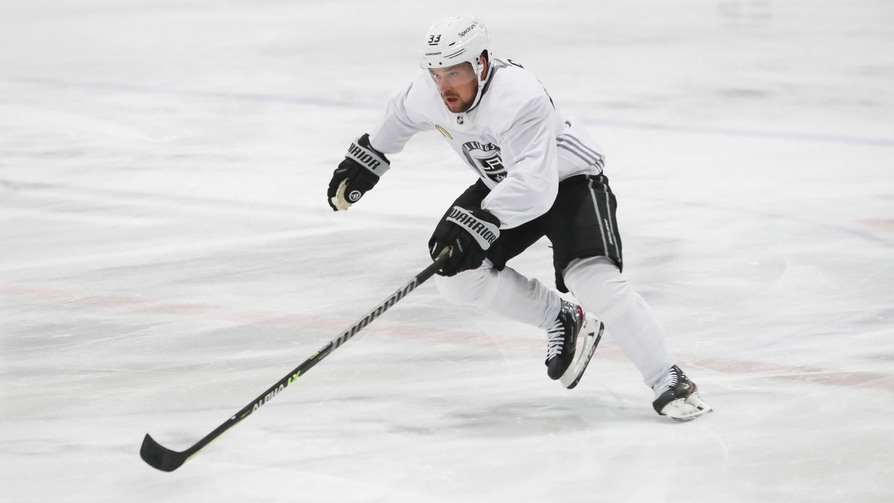 EL SEGUNDO, CA - SEPTEMBER 23: Viktor Arvidsson #33 skates during practice at Toyota Sports Center on September 23, 2021 in El Segundo, California.