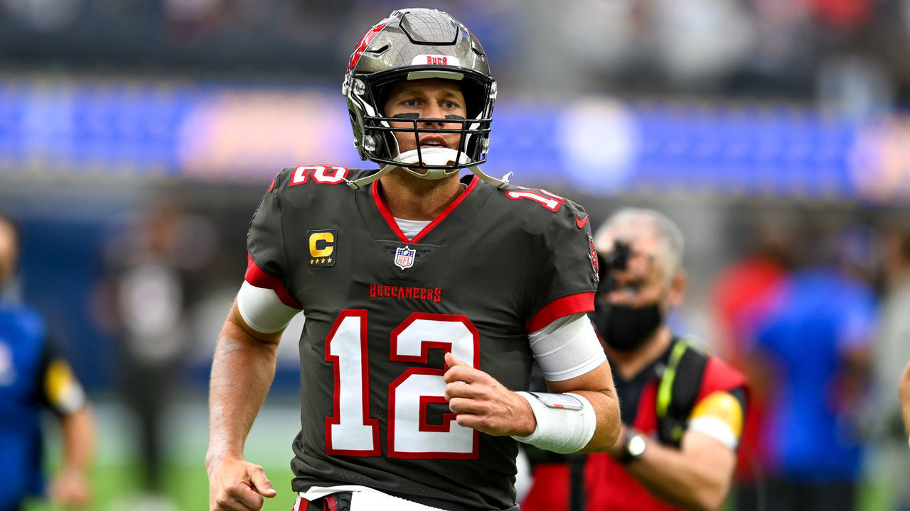 Inglewood, CA - September 26:Buccaneers Tom Brady, #12, takes the field at SoFi Stadium to take on the Los Angeles Rams Sunday, September 26, 2021.