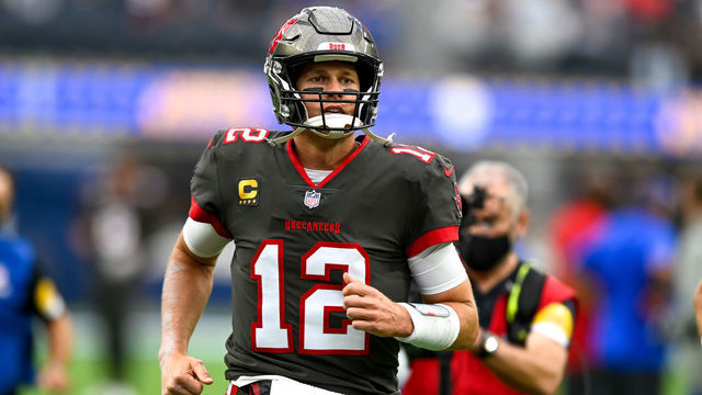Inglewood, CA - September 26:Buccaneers Tom Brady, #12, takes the field at SoFi Stadium to take on the Los Angeles Rams Sunday, September 26, 2021.