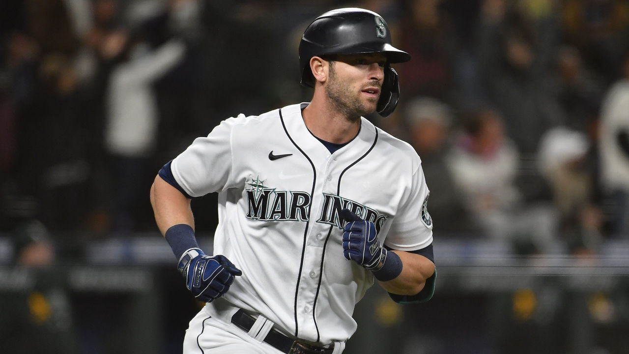 Mitch Haniger hits two HRs and Mariners win on another wild pitch against  A's