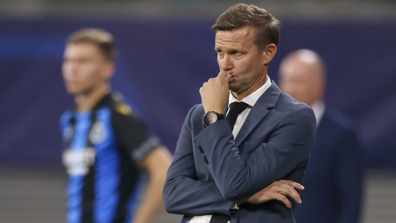 28 September 2021, Saxony, Leipzig: Football: Champions League, Group Stage, Group A, Matchday 2: RB Leipzig - FC Brugge at Red Bull Arena. Leipzig coach Jesse Marsch reacts on the touchline. Photo: Jan Woitas/dpa-Zentralbild/dpa