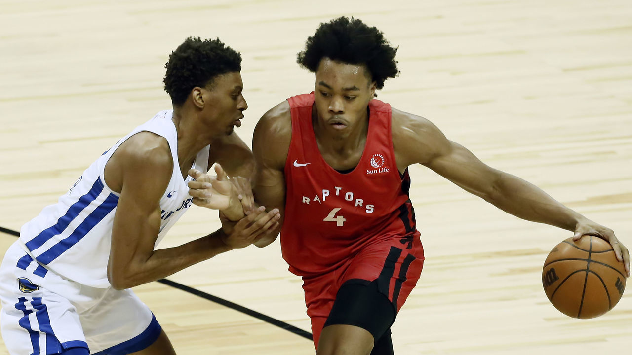 LAS VEGAS, NV - AUGUST 11: Scottie Barnes #4 of the Toronto Raptors handles the ball against the Golden State Warriors during the 2021 Las Vegas Summer League on August 11, 2021 at the Thomas & Mack Center in Las Vegas, Nevada. Mandatory Copyright Notice: Copyright 2021 NBAE