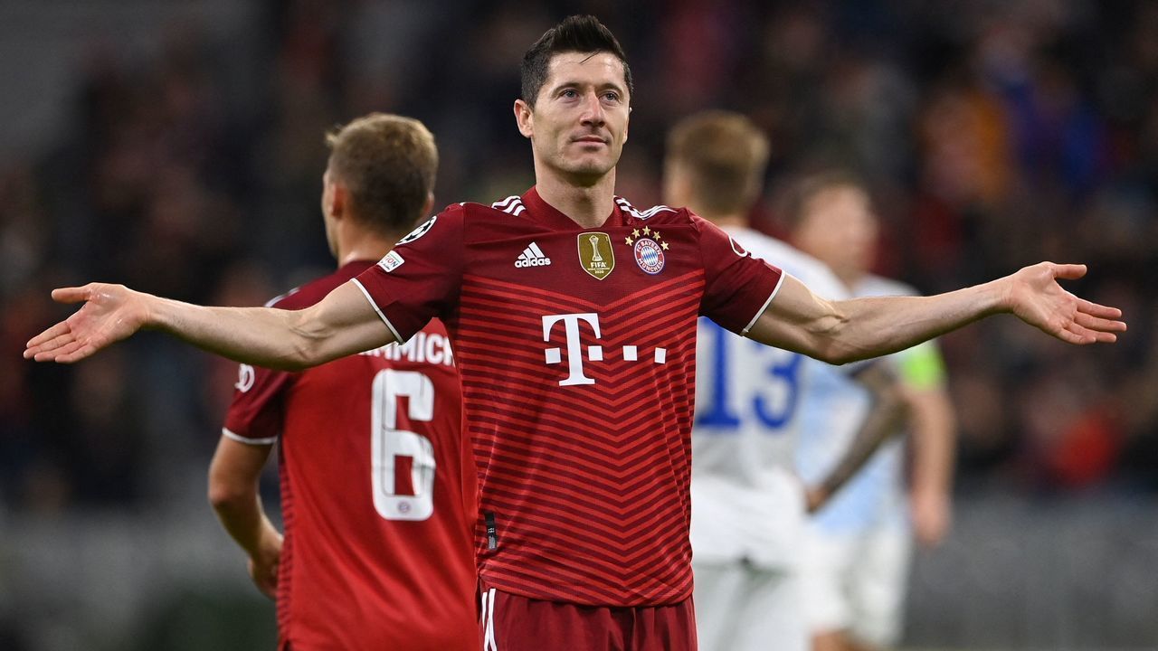 Bayern Munich's Polish forward Robert Lewandowski reacts during the UEFA Champions League Group E football match between FC Bayern Munich and FC Dynamo Kyiv in Munich, southern Germany, on September 29, 2021.