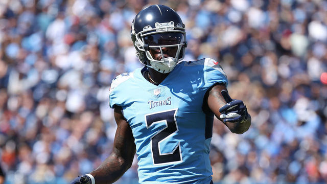 NASHVILLE, TENNESSEE - SEPTEMBER 26: Julio Jones #2 of the Tennessee Titans against the Indianapolis Colts at Nissan Stadium on September 26, 2021 in Nashville, Tennessee.