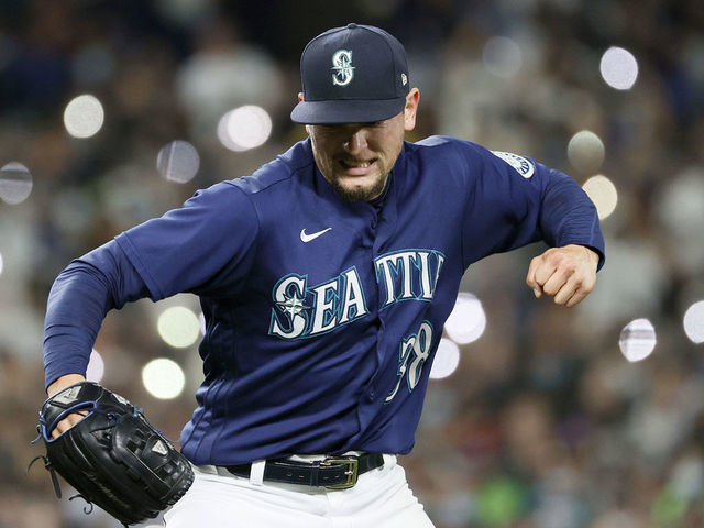 Mariners try to stay alive as Seattle embraces playoff baseball's return