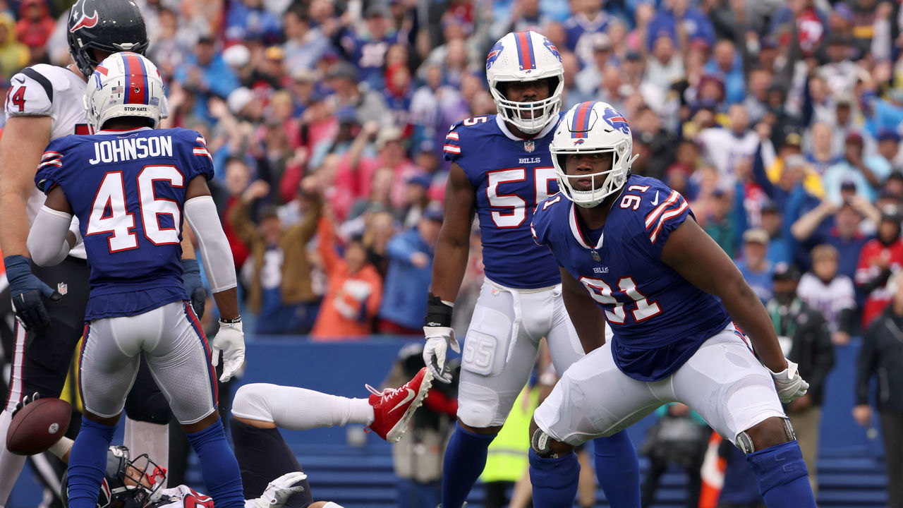 ORCHARD PARK, NEW YORK - OCTOBER 03: Ed Oliver #91 of the Buffalo Bills reacts after making a tackle for a loss against the Houston Texans in the first quarter at Highmark Stadium on October 03, 2021 in Orchard Park, New York.