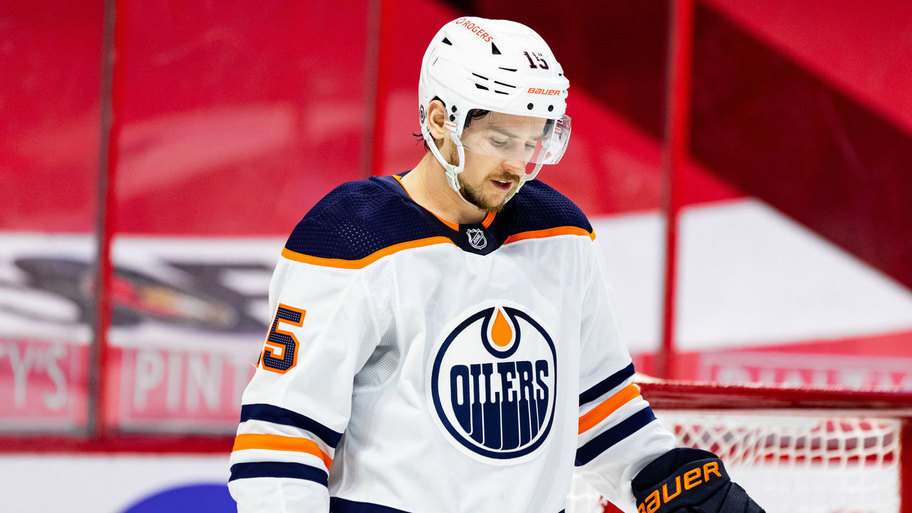 OTTAWA, ON - APRIL 08: Edmonton Oilers Right Wing Josh Archibald (15) after a whistle during second period National Hockey League action between the Edmonton Oilers and Ottawa Senators on April 8, 2021, at Canadian Tire Centre in Ottawa, ON, Canada.