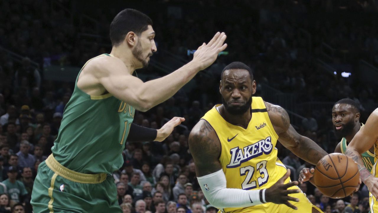 Basketball: Los Angeles Lakers LeBron James (23) in action vs Boston Celtics Enes Kanter (11) at TD Garden. Boston, MA 1/20/2020 CREDIT: Winslow Townson (Set Number: X163150 TK1 )