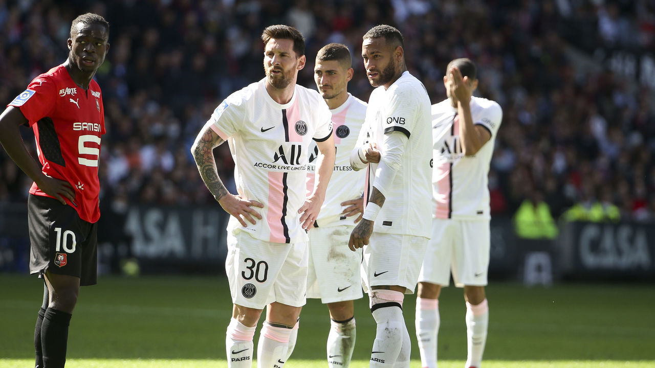 Ligue 1 roundup: Messi suffers 1st PSG defeat, Marseille mourn Tapie | theScore.com