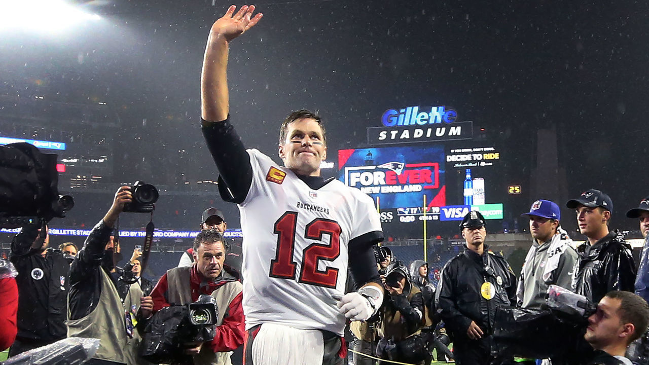 Foxborough, MA - October 3: Tom Brady waves to cheering fans as he leaves the field following the Bucs victory. The New England Patriots host the Tampa Bay Buccaneers in a regular season NFL game at Gillette Stadium in Foxborough, MA on Sunday, Oct. 3, 2021.