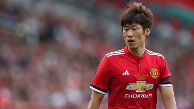 MANCHESTER, ENGLAND - SEPTEMBER 02: Ji-Sung Park of Manchester United Legends during the match between Manchester United Legends and FC Barcelona Legends at Old Trafford on September 2, 2017 in Manchester, England.