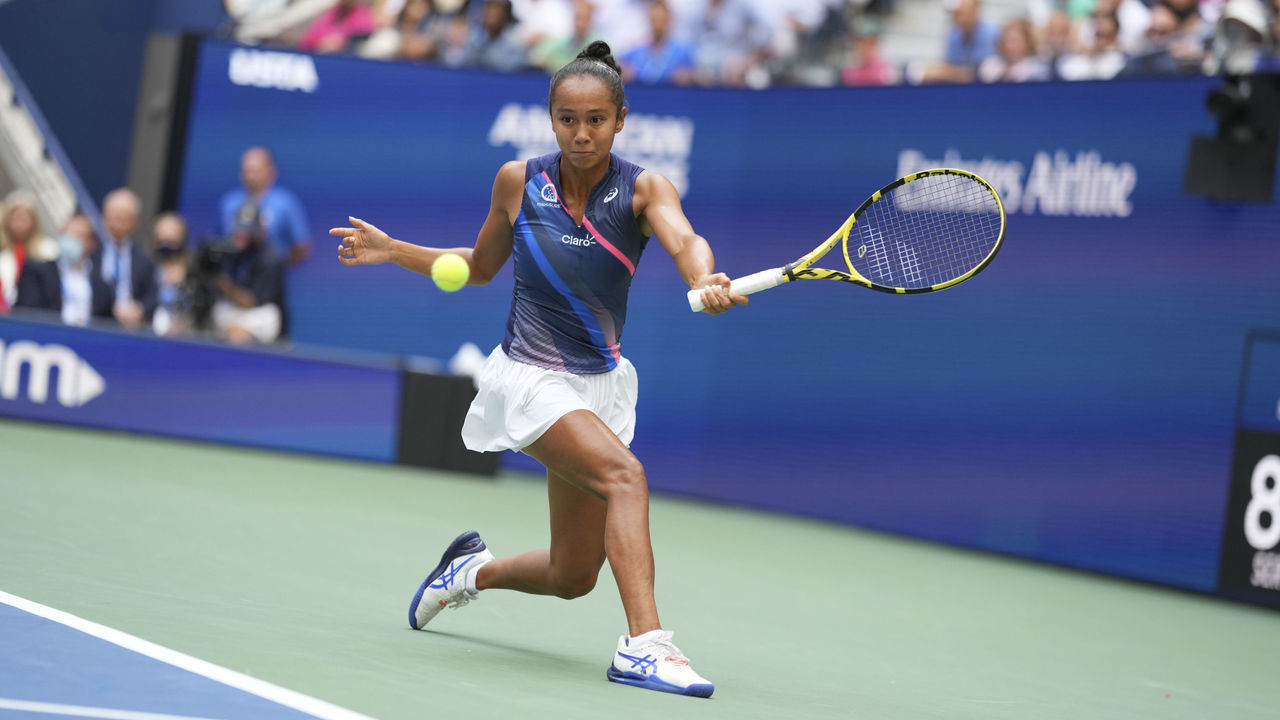 Tennis: US Open: Canada Leylah Fernandez in action vs Great Britain Emma Raducanu during Women's Final at Arthur Ashe Stadium. Flushing, NY 9/10/2021 CREDIT: Carlos M. Saavedra