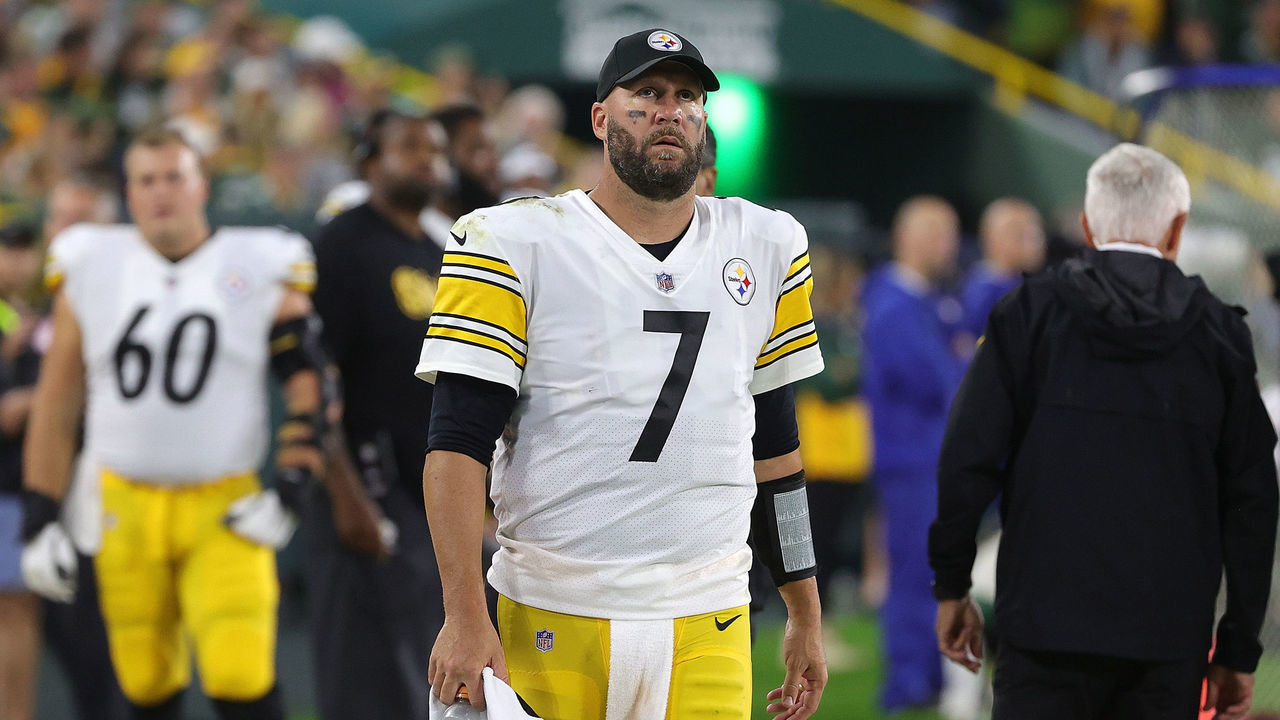 GREEN BAY, WISCONSIN - OCTOBER 03: Ben Roethlisberger #7 of the Pittsburgh Steelers walks on the sideline during a game against the Green Bay Packers at Lambeau Field on October 03, 2021 in Green Bay, Wisconsin.