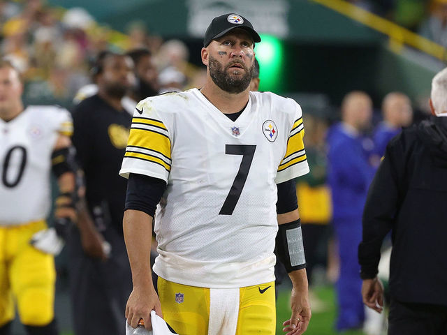 GREEN BAY, WISCONSIN - OCTOBER 03: Ben Roethlisberger #7 of the Pittsburgh Steelers walks on the sideline during a game against the Green Bay Packers at Lambeau Field on October 03, 2021 in Green Bay, Wisconsin.