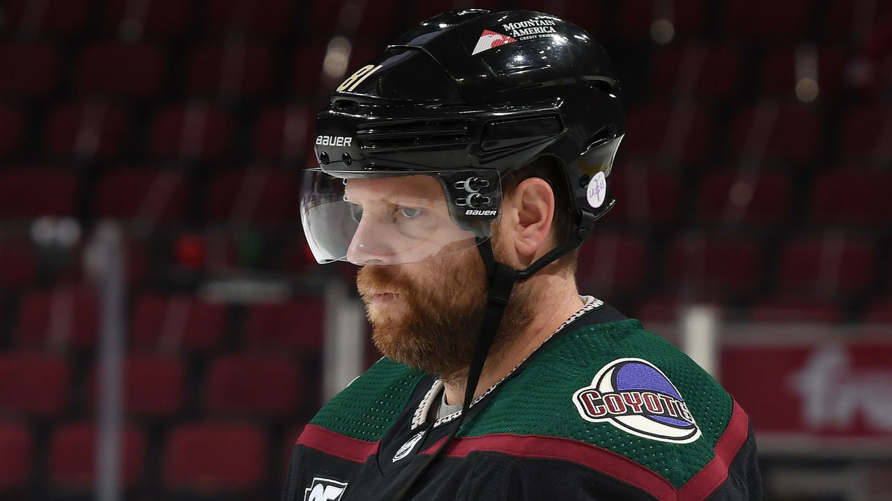 GLENDALE, ARIZONA - JANUARY 22: Phil Kessel #81 of the Arizona Coyotes prepares for a game against the Vegas Golden Knights at Gila River Arena on January 22, 2021 in Glendale, Arizona.