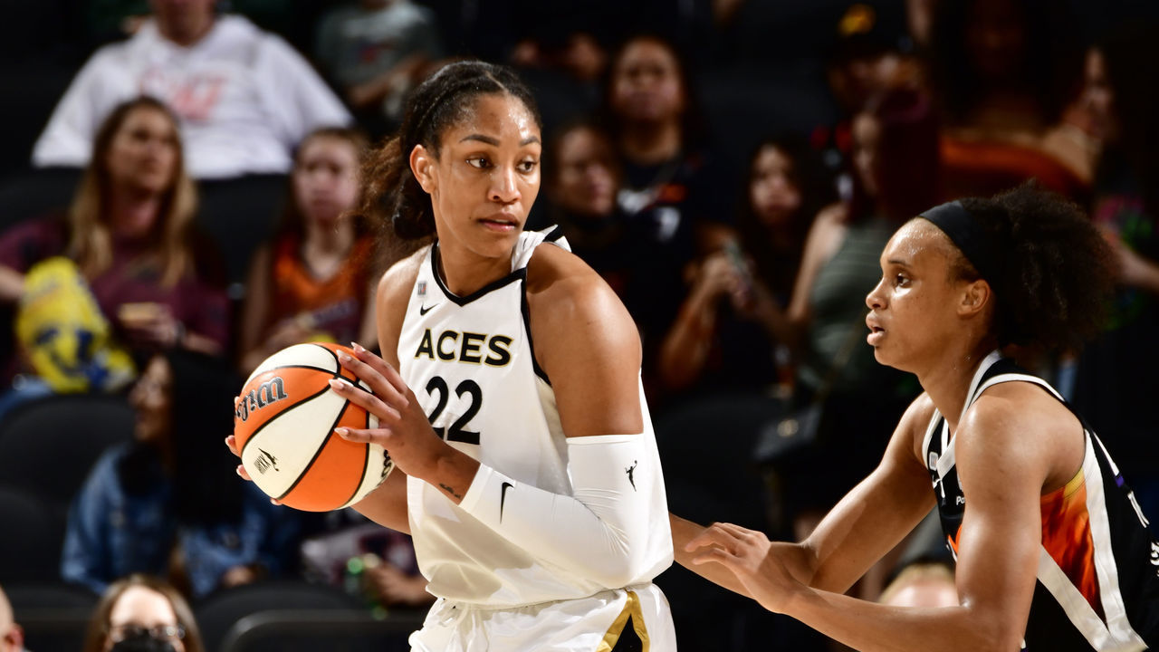 PHOENIX, AZ - OCTOBER 6: Brianna Turner #21 of the Phoenix Mercury plays defense on A'ja Wilson #22 of the Las Vegas Aces during Game Four of the 2021 WNBA Semifinals on October 6, 2021 at Footprint Center in Phoenix, Arizona. Mandatory Copyright Notice: Copyright 2021 NBAE