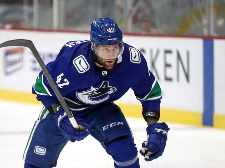 Sharks Claim Gadjovich Off Waivers From Canucks