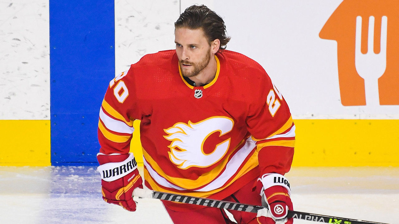 CALGARY, AB - SEPTEMBER 9: Blake Coleman #20 of the Calgary Flames in action against the Seattle Kraken during an NHL game at Scotiabank Saddledome on September 9, 2021 in Calgary, Alberta, Canada.