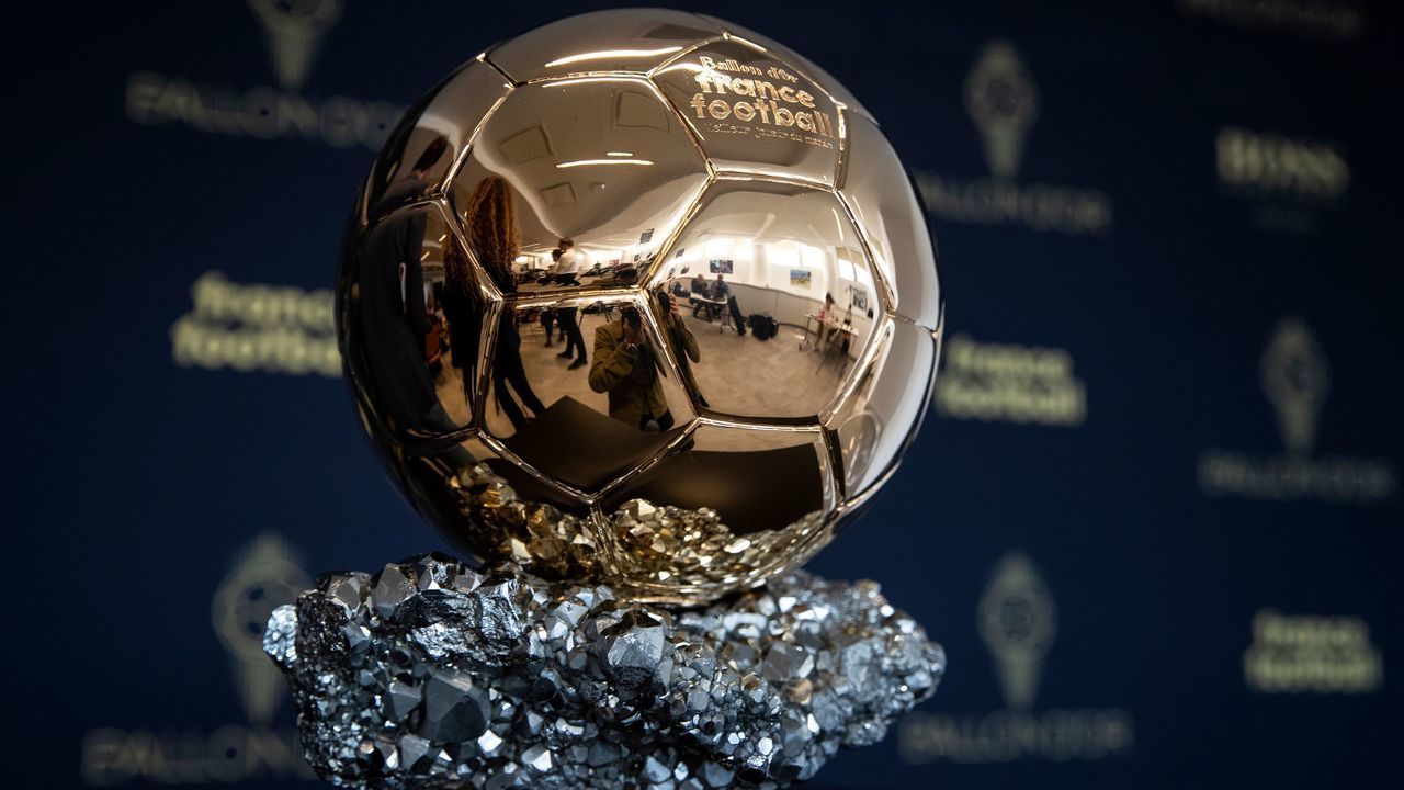 TOPSHOT - The Ballon d'Or trophy is displayed during a press conference to present the new Ballon d'Or trophy, on the outskirts of Paris, on September 19, 2019.