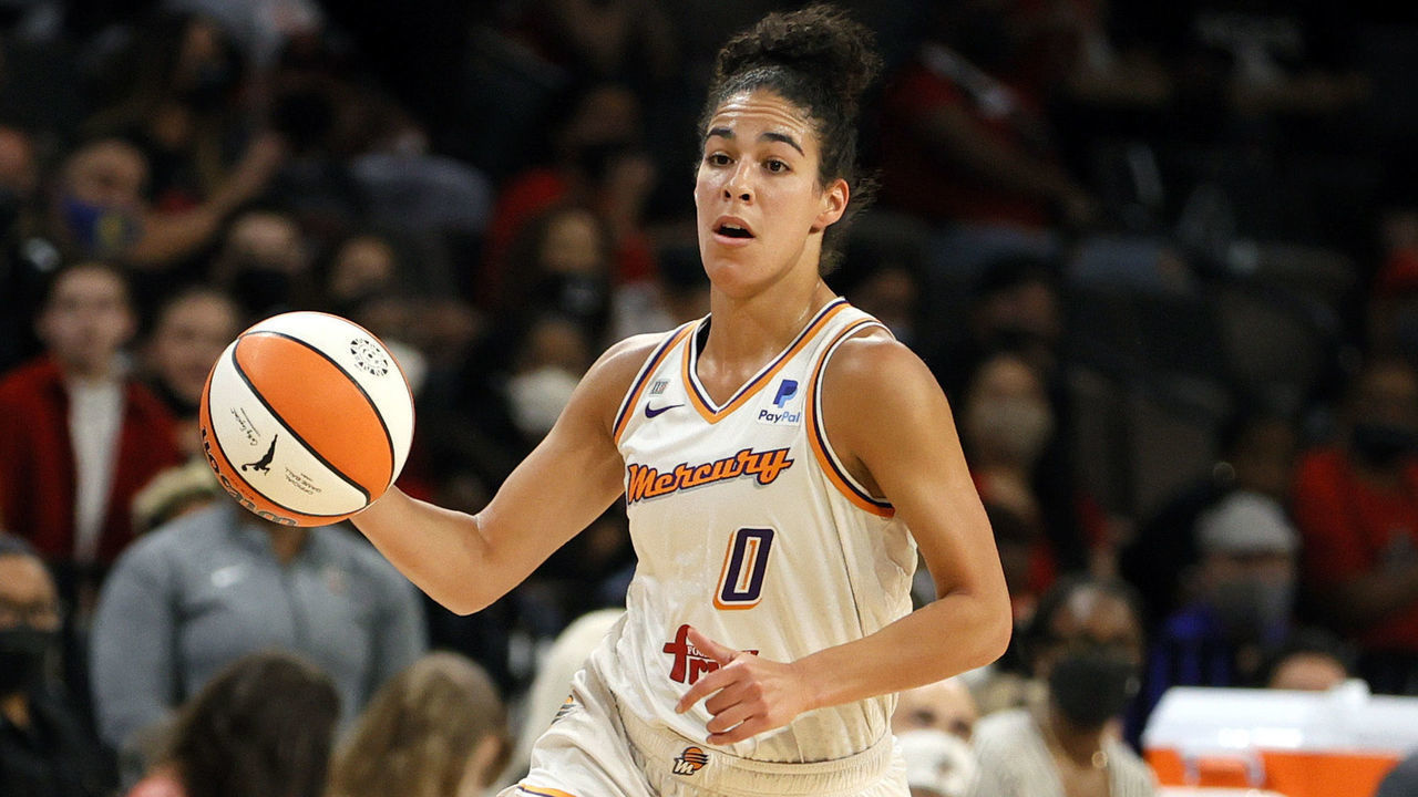 LAS VEGAS, NEVADA - SEPTEMBER 30: Kia Nurse #0 of the Phoenix Mercury brings the ball up the court against the Las Vegas Aces during Game Two of the 2021 WNBA Playoffs semifinals at Michelob ULTRA Arena on September 30, 2021 in Las Vegas, Nevada. The Mercury defeated the Aces 117-91.