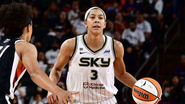 PHOENIX, AZ - OCTOBER 10: Candace Parker #3 of the Chicago Sky handles the ball against the Phoenix Mercury during Game One of the 2021 WNBA Finals on October 10, 2021 at Footprint Center in Phoenix, Arizona. Mandatory Copyright Notice: Copyright 2021 NBAE