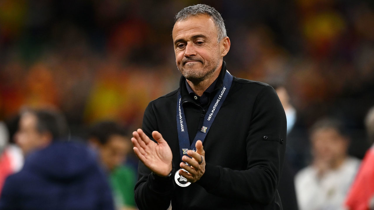 MILAN, ITALY - OCTOBER 10: Luis Enrique, Head Coach of Spain applauds following defeat in the UEFA Nations League 2021 Final match between Spain and France at San Siro Stadium on October 10, 2021 in Milan, Italy.