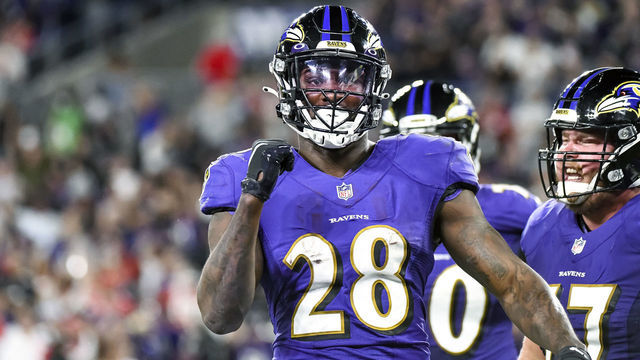 BALTIMORE, MD - SEPTEMBER 19: Baltimore Ravens running back Latavius Murray (28) celebrates his touchdown during the Kansas City Chiefs game versus the Baltimore Ravens on September 19, 2021 at M&T Bank Stadium in Baltimore, MD.