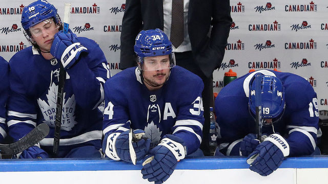 Toronto, ON- May 31 - Toronto Maple Leafs center Mitchell Marner (16), Toronto Maple Leafs center Auston Matthews (34) and Toronto Maple Leafs center Jason Spezza (19) on the bench late in the game as the Toronto Maple Leafs fall to the Montreal Canadiens 3-1 in game seven in the first round of the NHL play-offs at Scotiabank Arena in Toronto. May 31, 2021. (Steve Russell/Toronto Star via Getty Images)
