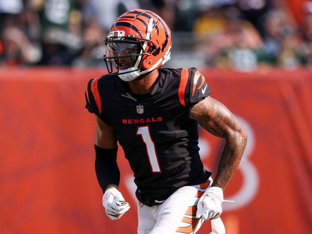 CINCINNATI, OHIO - OCTOBER 10: Ja'Marr Chase #1 of the Cincinnati Bengals in action in the fourth quarter against the Green Bay Packers at Paul Brown Stadium on October 10, 2021 in Cincinnati, Ohio.