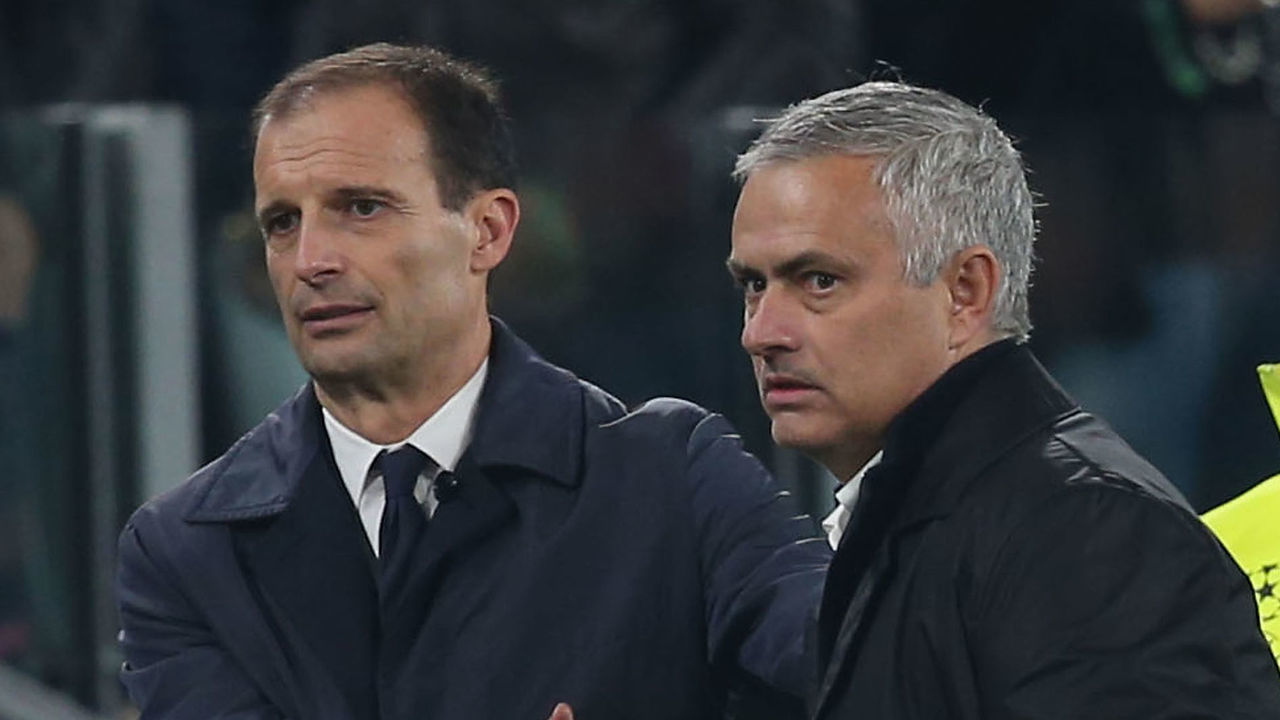 TURIN, ITALY - NOVEMBER 07: Manager Jose Mourinho of Manchester United shakes hands with Manager Massimiliano Allegri of Juventus after the Group H match of the UEFA Champions League between Juventus and Manchester United at Allianz Arena on November 7, 2018 in Turin, Italy.