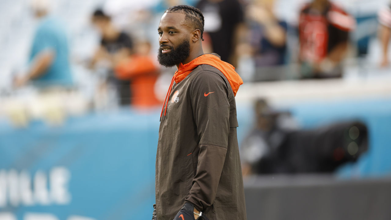 JACKSONVILLE, FL - AUGUST 14: Cleveland Browns Wide Receiver Jarvis Landry (80) during the preseason game between the Cleveland Browns and the Jacksonville Jaguars on August 14, 2021 at TIAA Bank Field in Jacksonville, Fl.