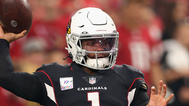 GLENDALE, ARIZONA - OCTOBER 10: Quarterback Kyler Murray #1 of the Arizona Cardinals throws a pass during the second half of the NFL game against the San Francisco 49ers at State Farm Stadium on October 10, 2021 in Glendale, Arizona. The Cardinals defeated the 49ers 17-10.