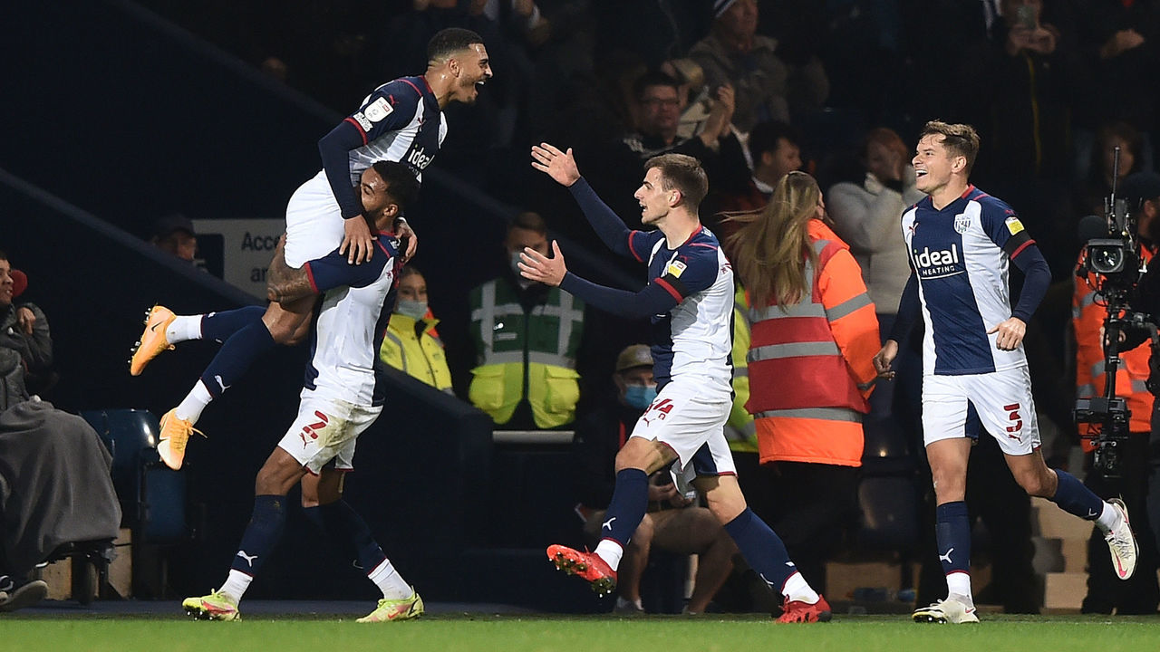 WEST BROMWICH, ENGLAND - OCTOBER 15: Karlan Grant of West Bromwich Albion (L) celebrates with his team mates after scoring his side's first goal during the Sky Bet Championship match between West Bromwich Albion and Birmingham City at The Hawthorns on October 15, 2021 in West Bromwich, England.