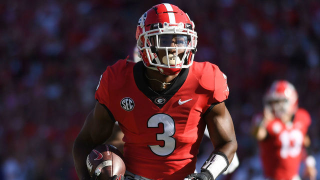 ATHENS, GA - OCTOBER 16: Georgia Bulldogs Running Back Zamir White (3) rushes the ball during the college football game between the Kentucky Wildcats and the Georgia Bulldogs on October 16, 2021, at Sanford Stadium in Athens, GA.
