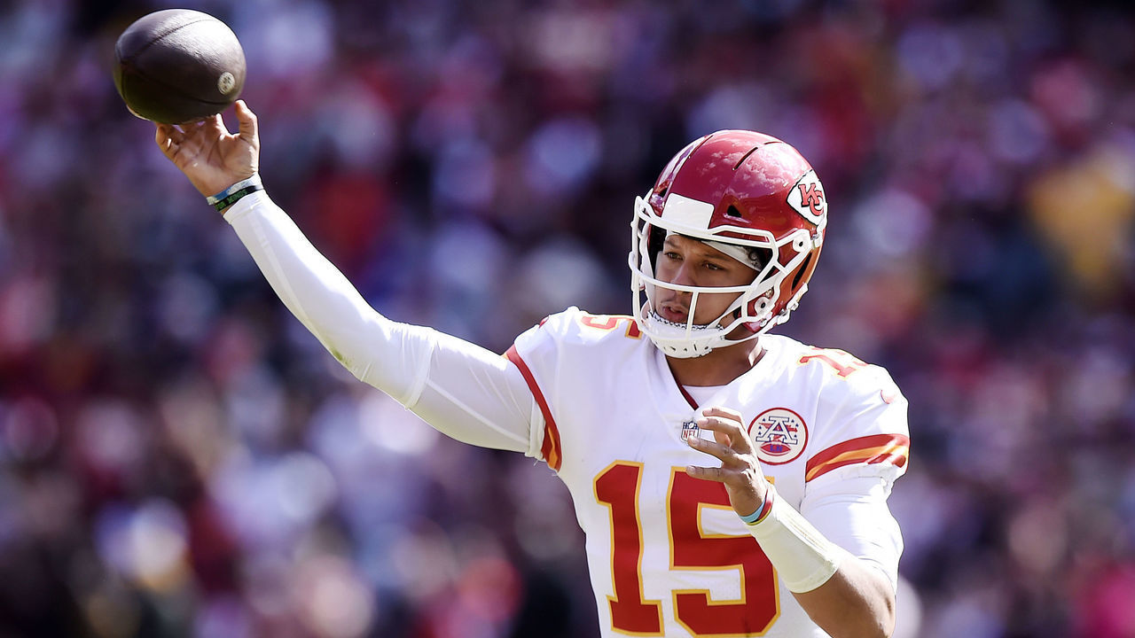 LANDOVER, MARYLAND - OCTOBER 17: Patrick Mahomes #15 of the Kansas City Chiefs throws against the Washington Football Team during the second quarter at FedExField on October 17, 2021 in Landover, Maryland.