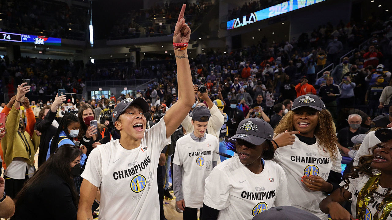 CHICAGO, ILLINOIS - OCTOBER 17: Candace Parker #3 of the Chicago Sky celebrates after defeating the Phoenix Mercury 80-74 in Game Four of the WNBA Finals to win the championship at Wintrust Arena on October 17, 2021 in Chicago, Illinois.