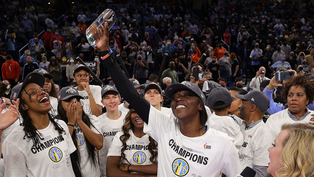 CHICAGO, ILLINOIS - OCTOBER 17: Kahleah Copper #2 of the Chicago Sky celebrates after defeating the Phoenix Mercury 80-74 in Game Four of the WNBA Finals to win the championship at Wintrust Arena on October 17, 2021 in Chicago, Illinois.