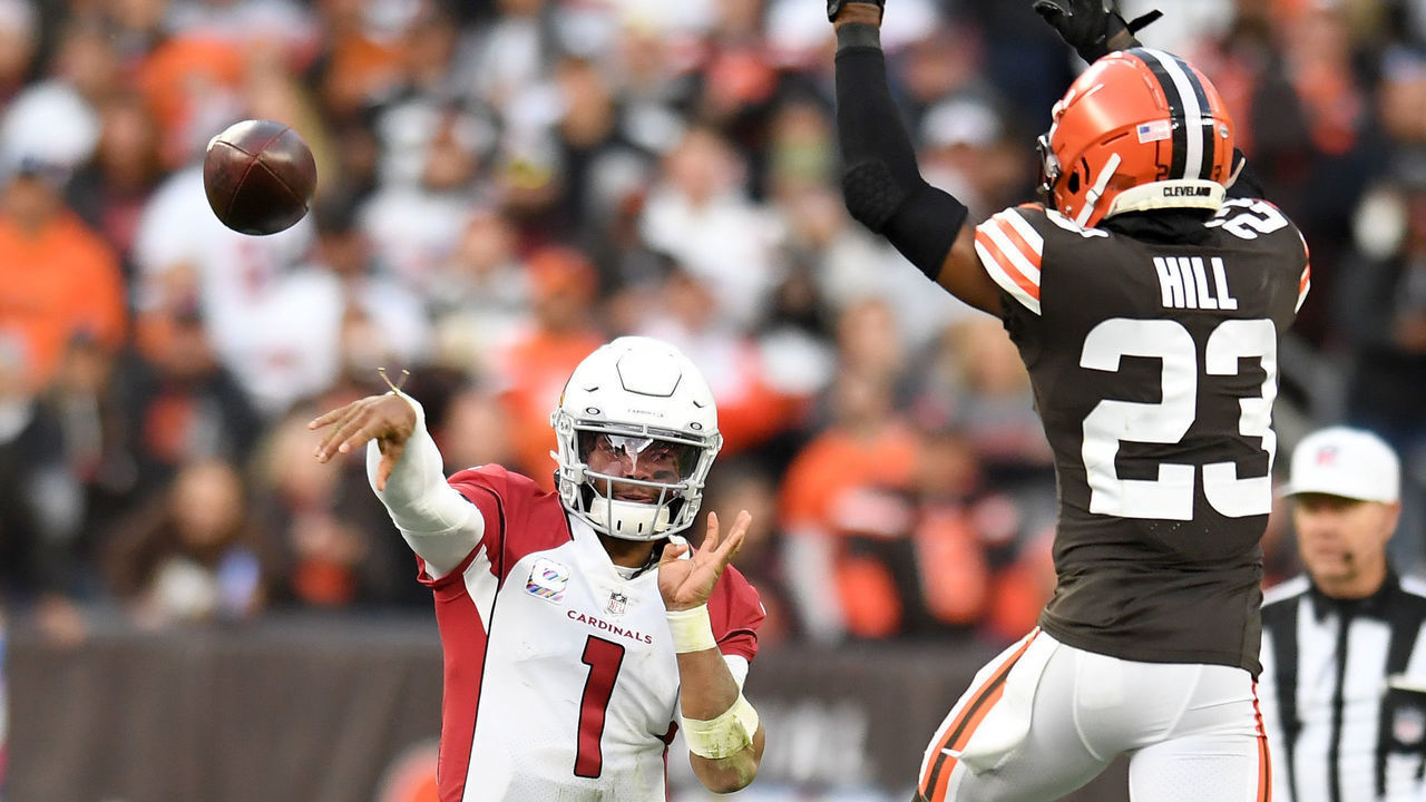CLEVELAND, OHIO - OCTOBER 17: Kyler Murray #1 of the Arizona Cardinals throws the ball under pressure by Troy Hill #23 of the Cleveland Browns during the third quarter at FirstEnergy Stadium on October 17, 2021 in Cleveland, Ohio.