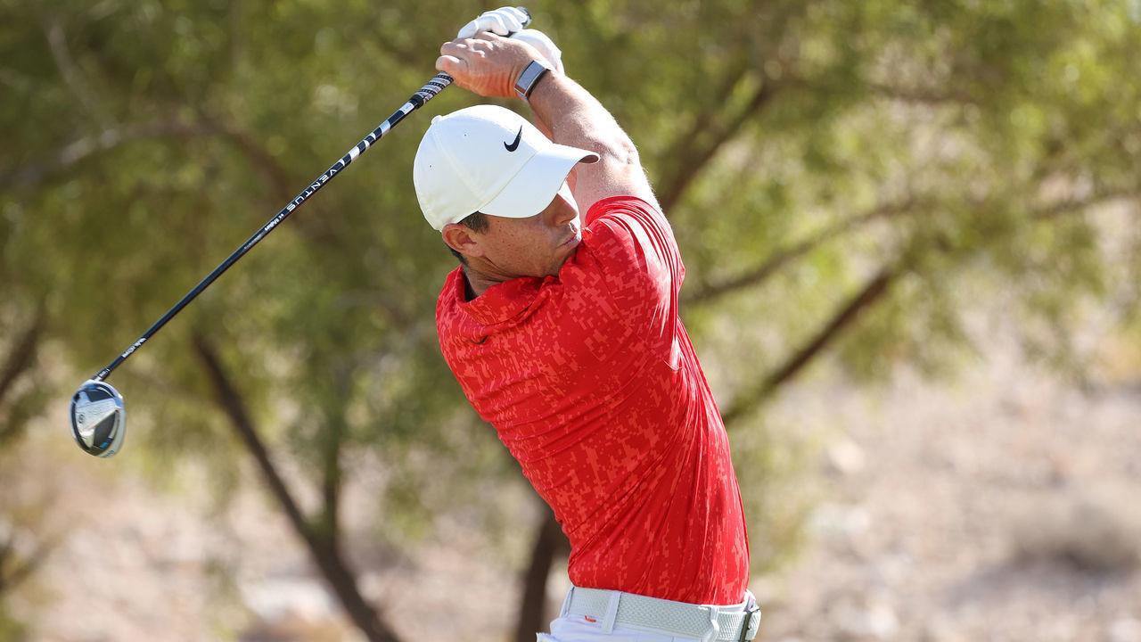 LAS VEGAS, NEVADA - OCTOBER 17: Rory McIlroy of Northern Ireland plays his shot from the eighth tee during the final round of THE CJ CUP @ SUMMIT at The Summit Club on October 17, 2021 in Las Vegas, Nevada.
