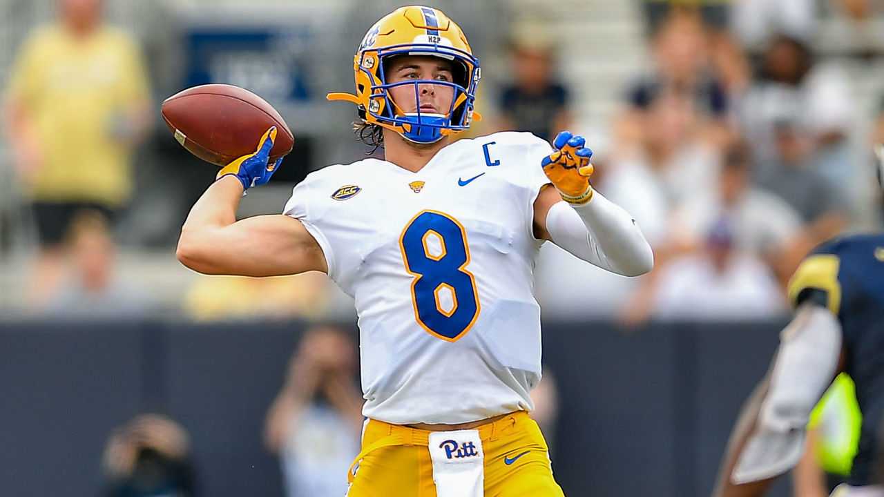 ATLANTA, GA OCTOBER 02: Pittsburgh quarterback Kenny Pickett (8) passes the ball during the NCAA football game between the Pittsburgh Panthers and Georgia Tech Yellow Jackets on October 2nd, 2021 at Bobby Dodd Stadium in Atlanta, GA.